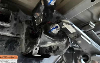 Carli Rear shackles with factory springs