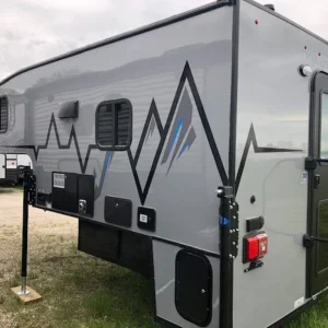 peak9-cabovercamper-f250.jpg