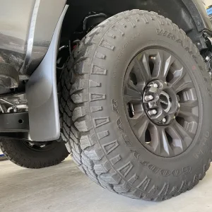 tremor-mudflap-install5.jpeg