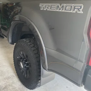 tremor-mudflap-install4.jpeg