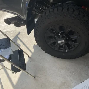 tremor-mudflap-install3.jpeg