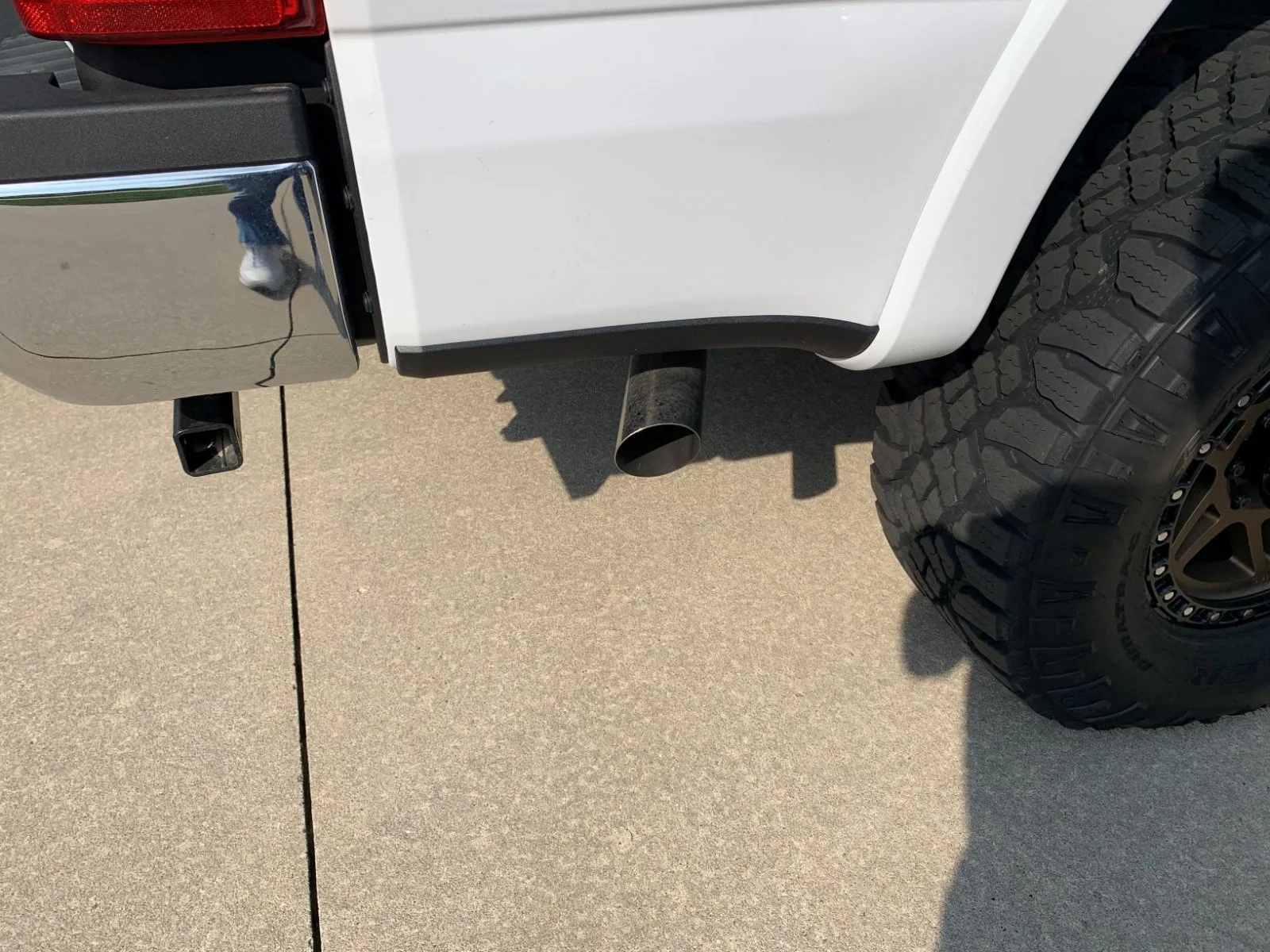 Exhaust RS.JPG