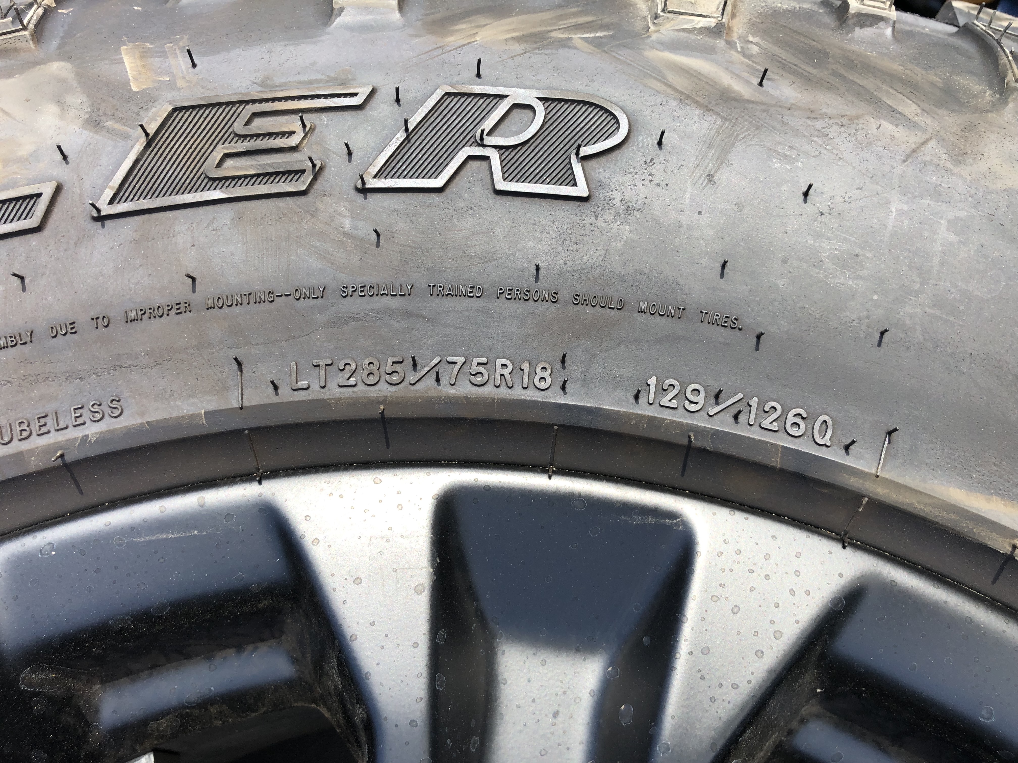uel4cdX.jpg