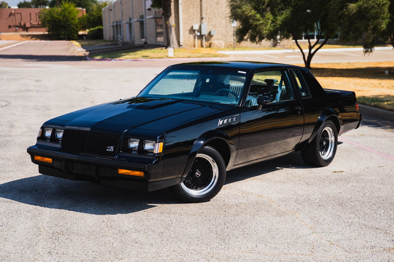 bringatrailer.com